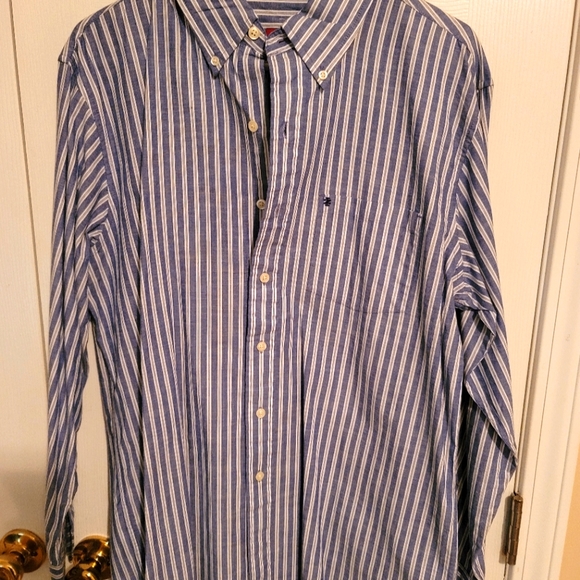 IZOD Men Shirt - Picture 1 of 3